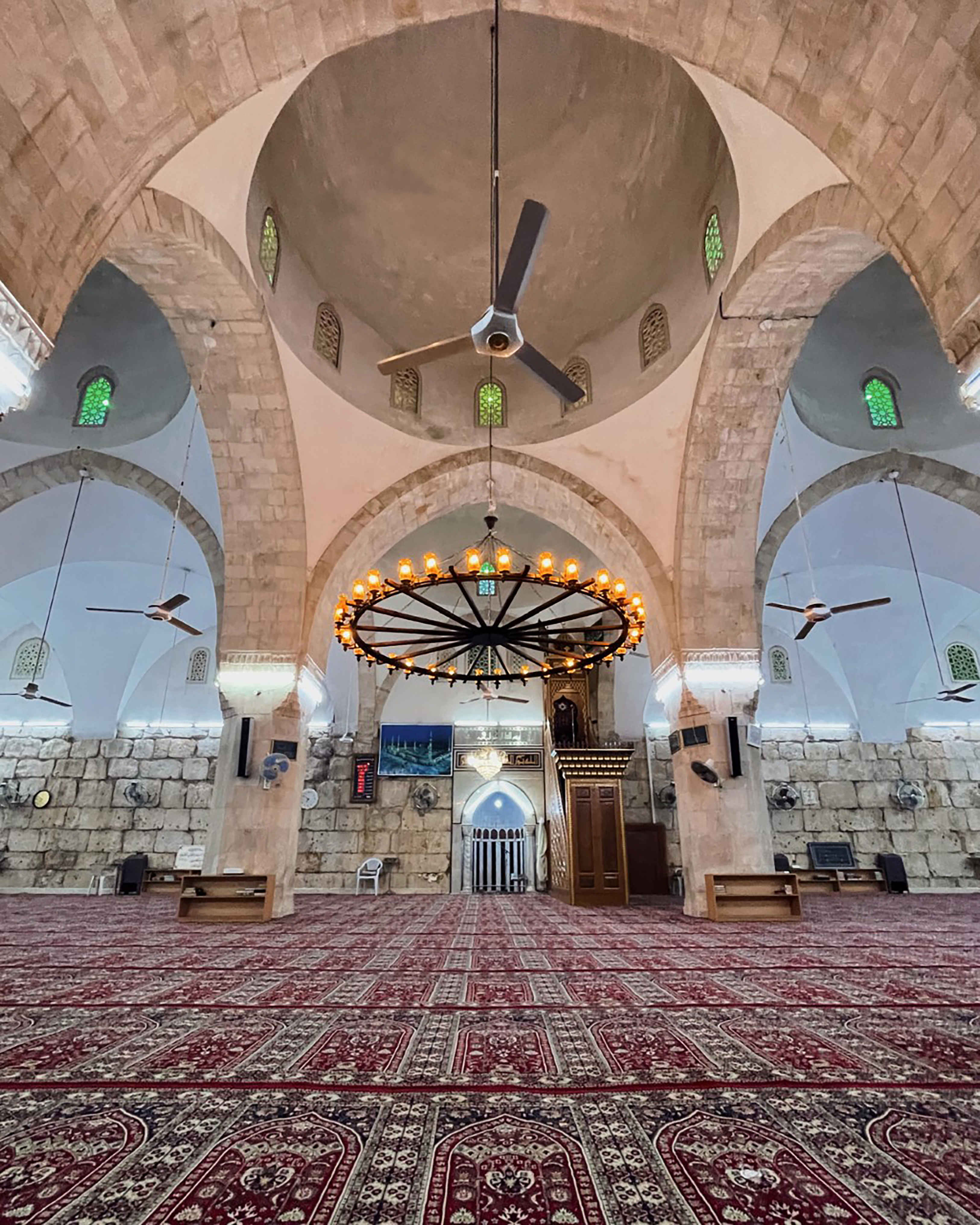 The interior of the main prayer-hall in the Upper Mosque in Hama. By: Ward Omaren, 2021.